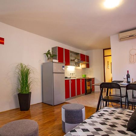 Apartment Kika プーラ エクステリア 写真
