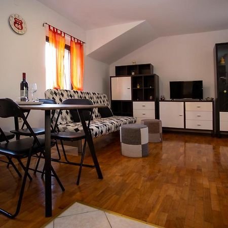 Apartment Kika プーラ エクステリア 写真