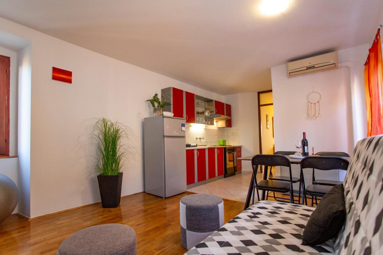 Apartment Kika プーラ エクステリア 写真